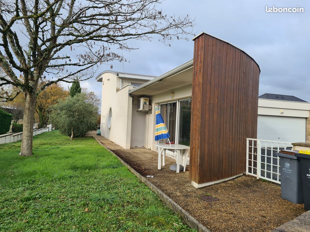 Appartement 1 pièce 32 m² · à Saint-Pantaléon-de-Larche · 32 m² · 650 €