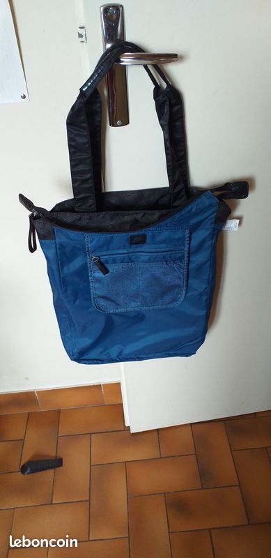 Sac fourre tout marque Nike (image 8)