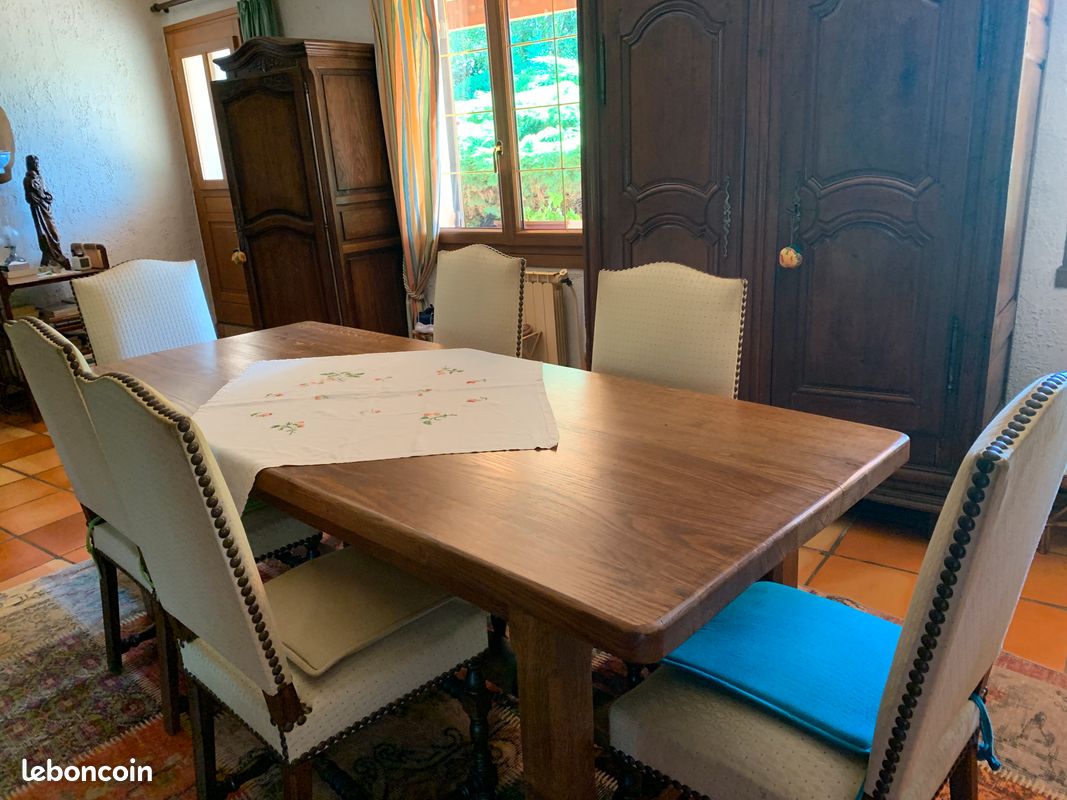 Table ancienne de salle à manger et chaises Louis XIII (image 3)