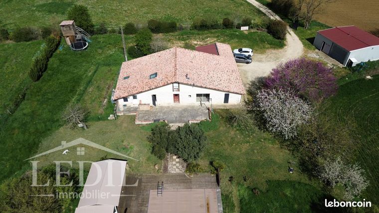 Maison 4 pièces 230 m²