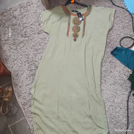 Robe ASTUCES Pour Femme Taille 42 – Occasion En Très Bon état