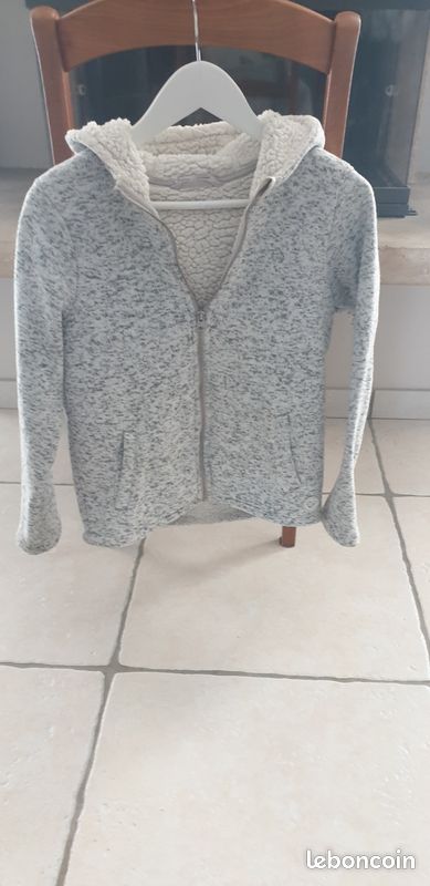 Veste chaude à capuche (image 1)
