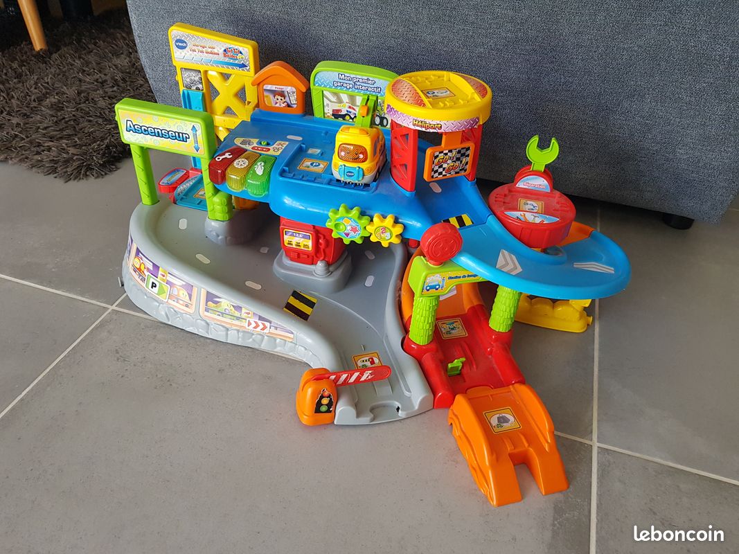 Garage VTech Tut tut bolides avec 1 véhicule dépanneur (image 4)