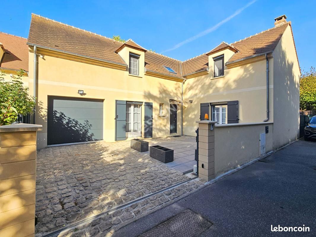 Maison 7 pièces 170 m² · à Cormeilles-en-Vexin · 170 m² · 460 000 €
