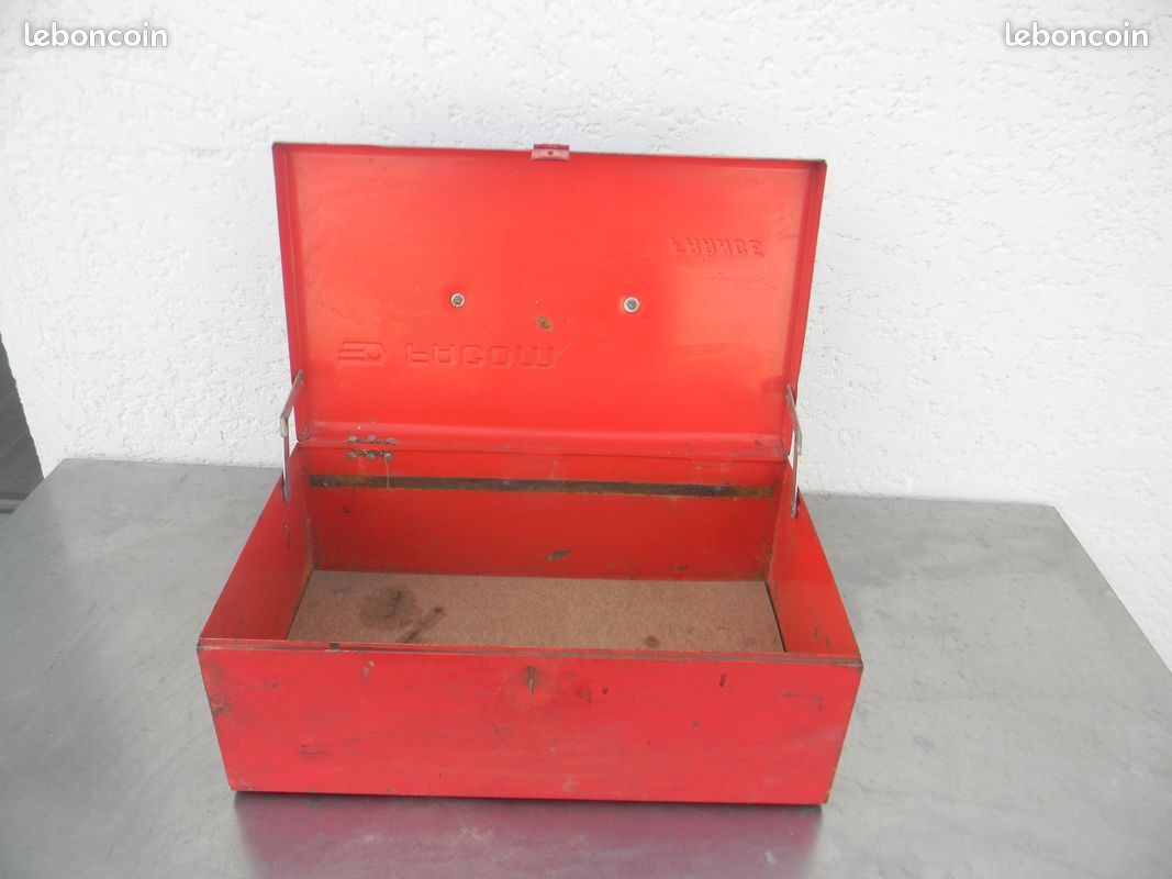 Boîte à Outils Facom D'occase – Parfaite Pour Le Garage Et L'atelier