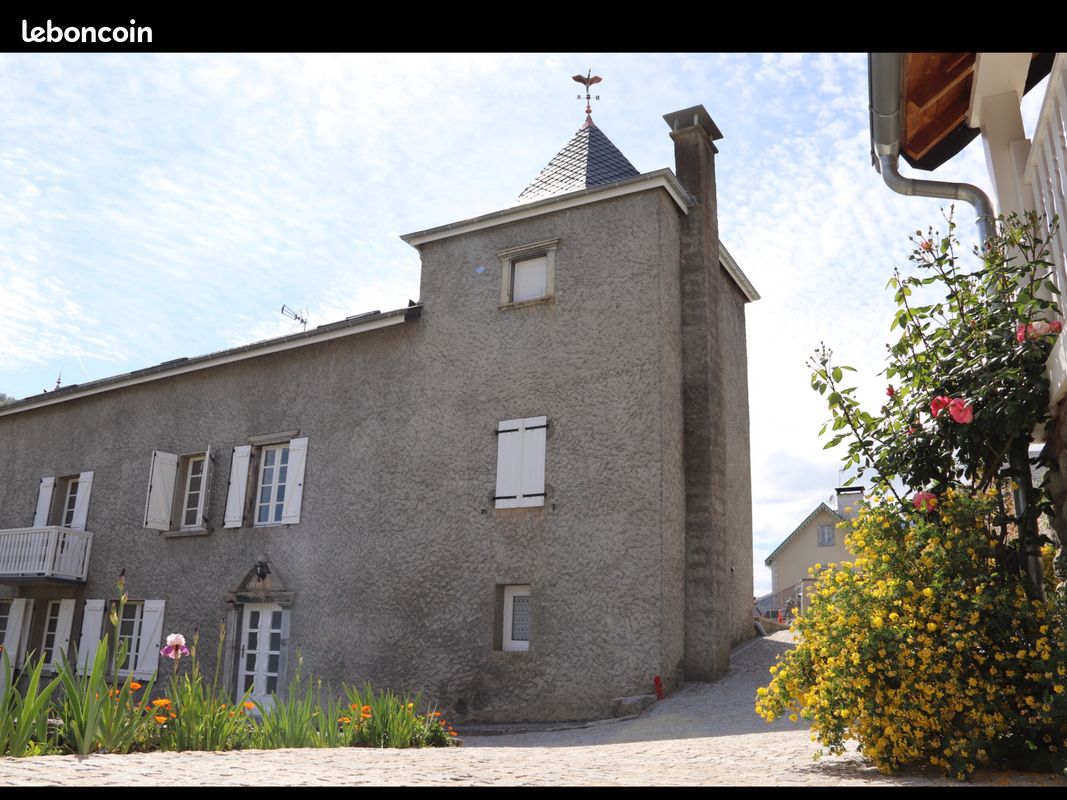 Maison 8 pièces 200 m² · à Arcizans-Avant · 200 m² · 956 000 €