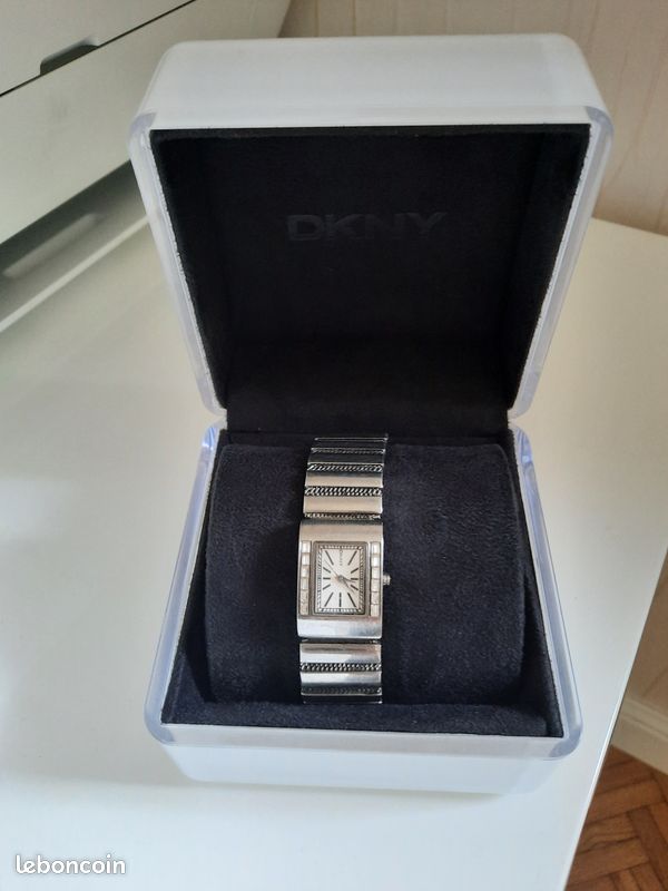 Montre femme a pile (image 2)