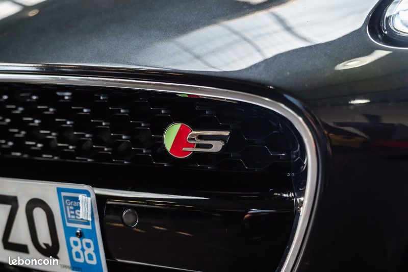 Jaguar F-TYPE CABRIOLET 3.0 V6 380CH S BVA8 (image 18)