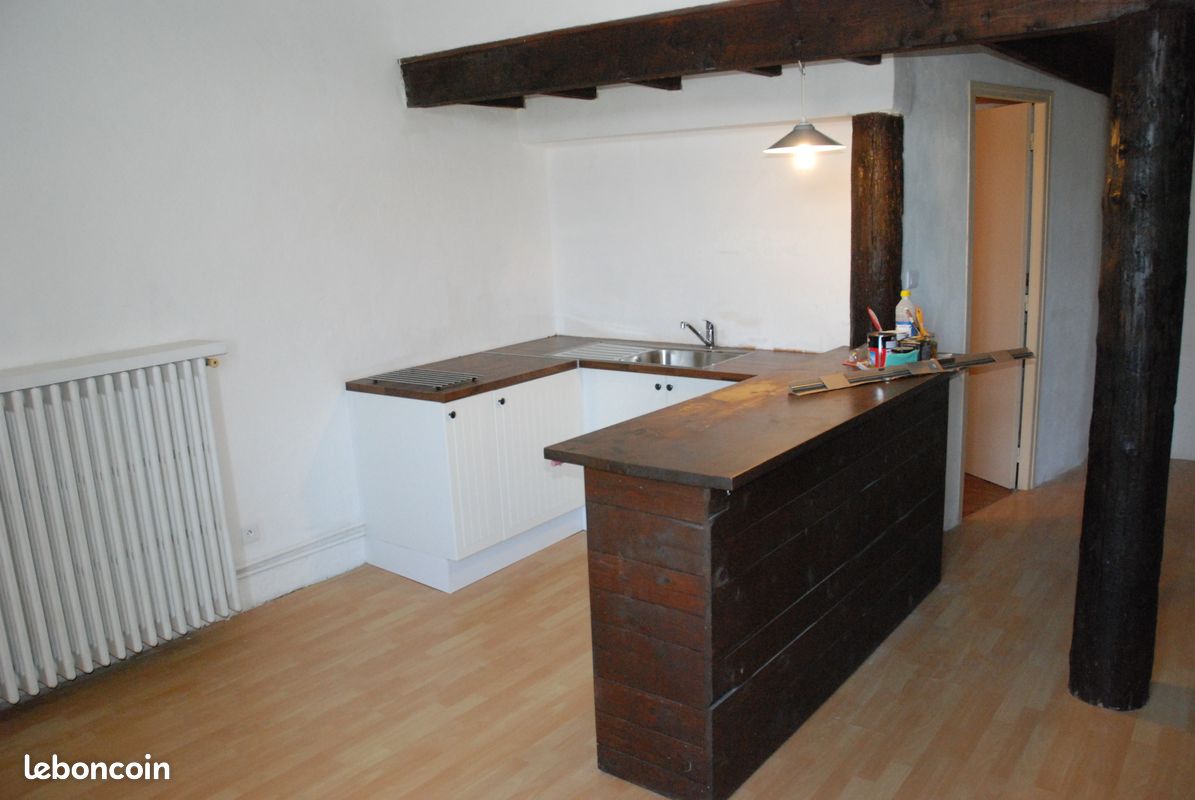 Appartement 2 pièces 57 m² · à Saint-Chamas · 57 m² · 730 €/mois