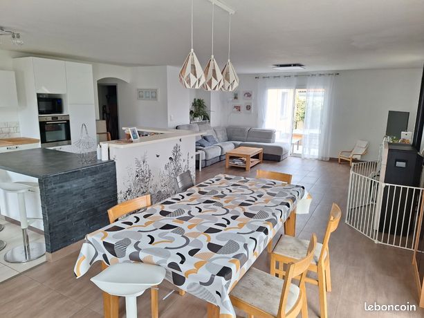 Maison plain-pied 148 m² - Clerlande