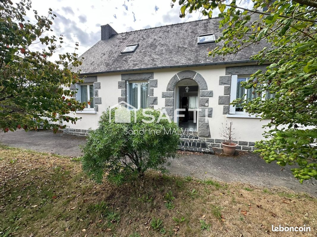 Maison 6 pièces 128 m² · à Bourbriac · 128 m² · 208 000 €