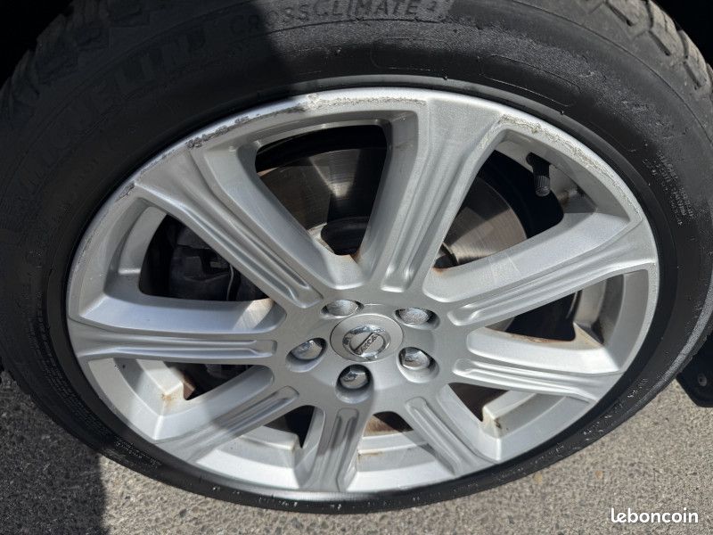 Volvo V40 T3 152CH INSCRIPTION GEARTRONIC (image 8)