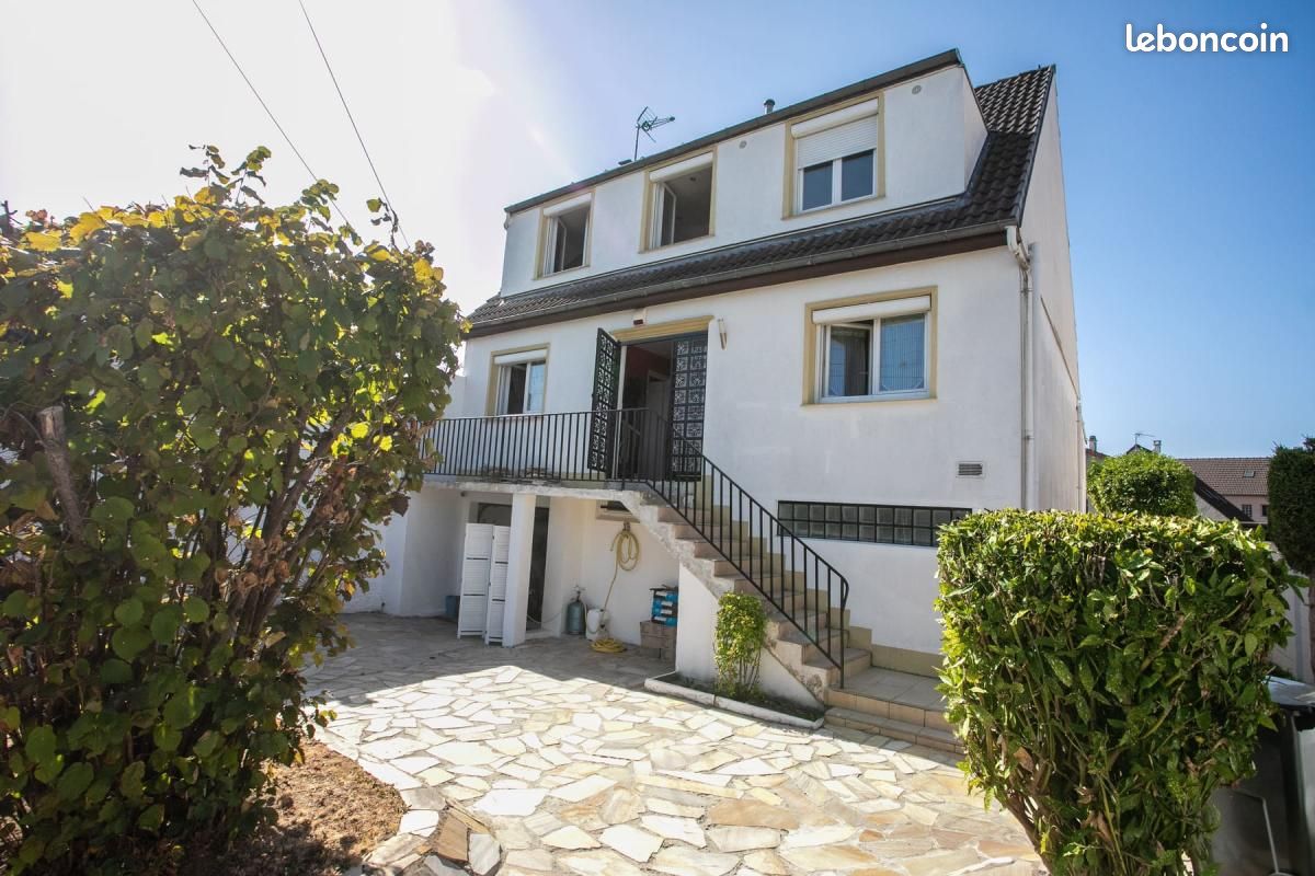 Maison 8 pièces 170 m² · à Champigny-sur-Marne · 170 m² · 590 900 €