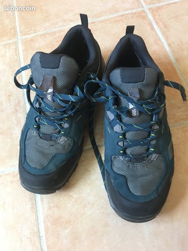 Chaussures de randonnée montagne MH100 Bleu (image 1)