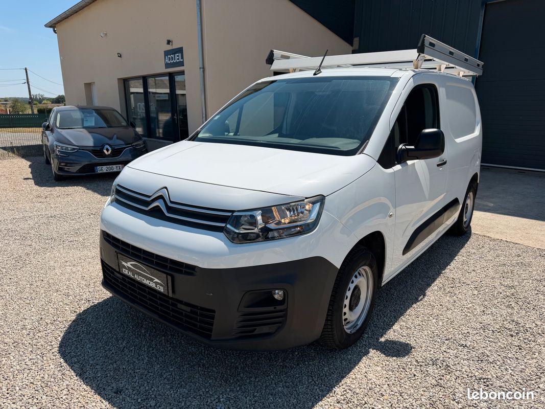 Citroen berlingo 1.6 bluehdi 100 ch club taille m 1ere main galerie (image 3)