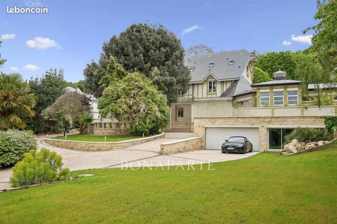Propriété 14 pièces 650 m²