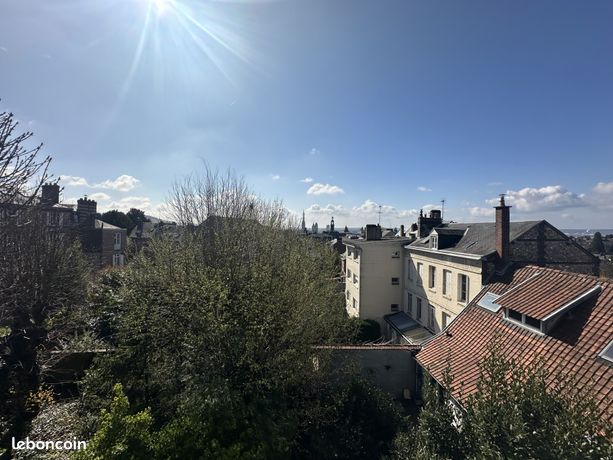 https://img.leboncoin.fr/api/v1/lbcpb1/images/15/56/65/155665d84fee896578b073b5cfa5056650b49059.jpg?rule=ad-image