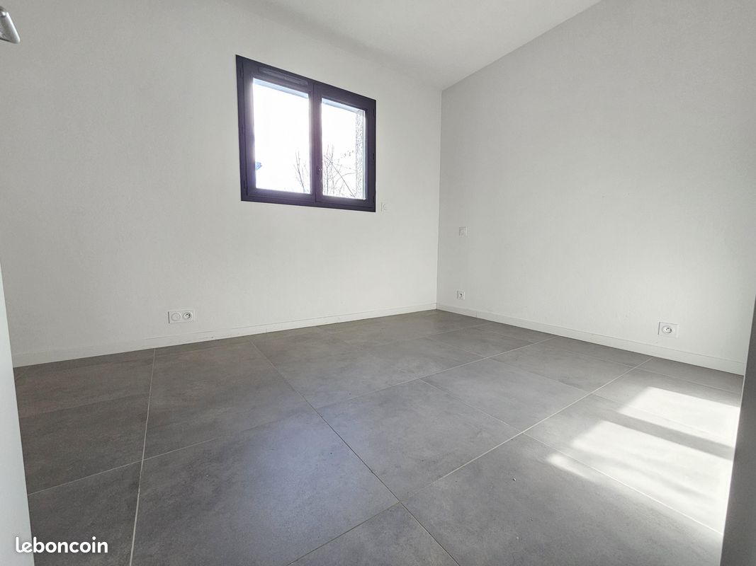 Maison individuelle non mitoyenne neuve 2020 | Garage et jardin | Léguevin calme (image 9)