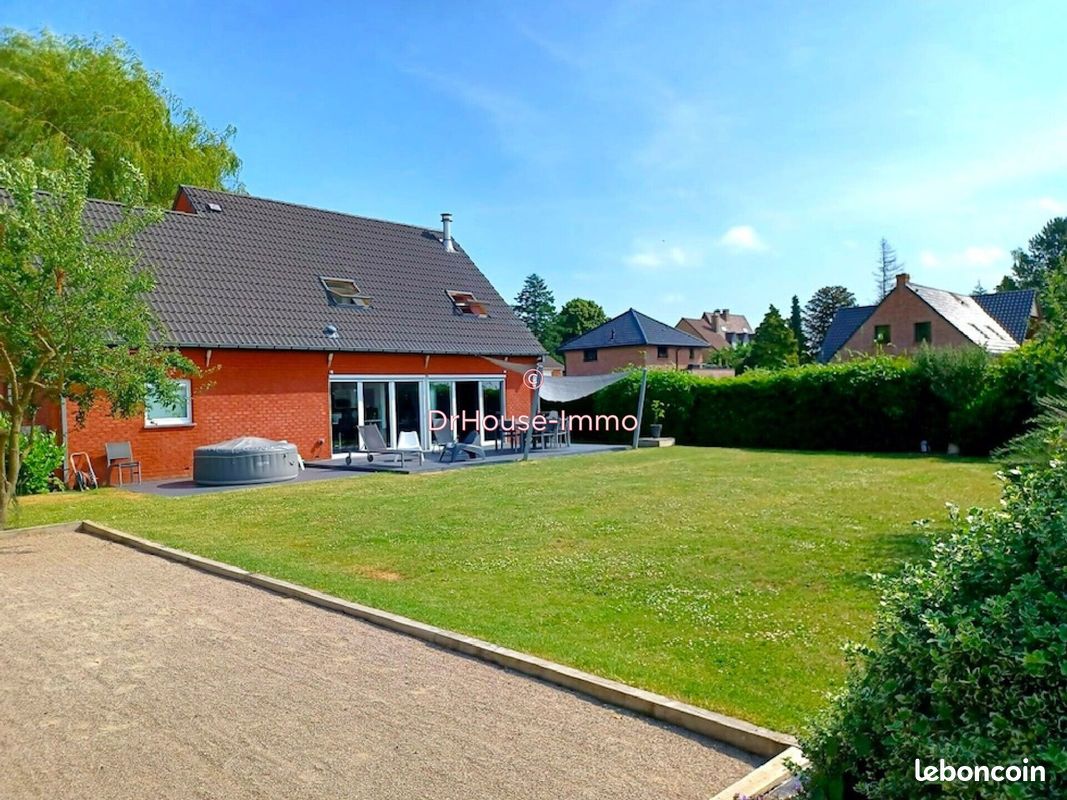 Maison 7 pièces 146 m² · à Camphin-en-Pévèle · 146 m² · 2 300 €/mois
