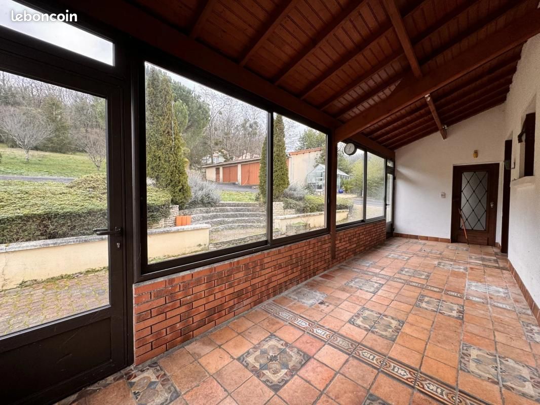 Maison 235 m² Nanteuil En Vallee - Nanteuil-en-Vallée 16700 (image principale 4)