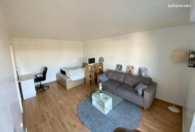 Studio 1 pièce 35 m²