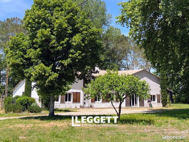 Maison 13 pièces 265 m²