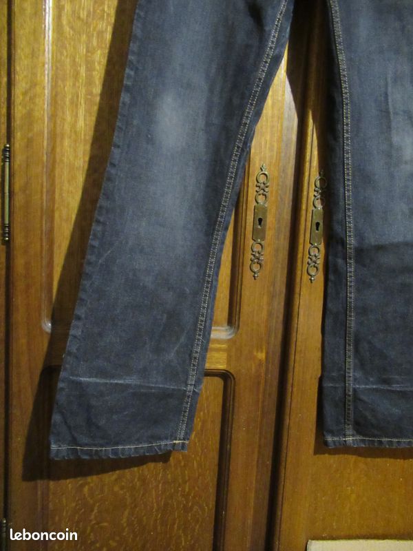 Jean noir homme taille 42 (image 2)