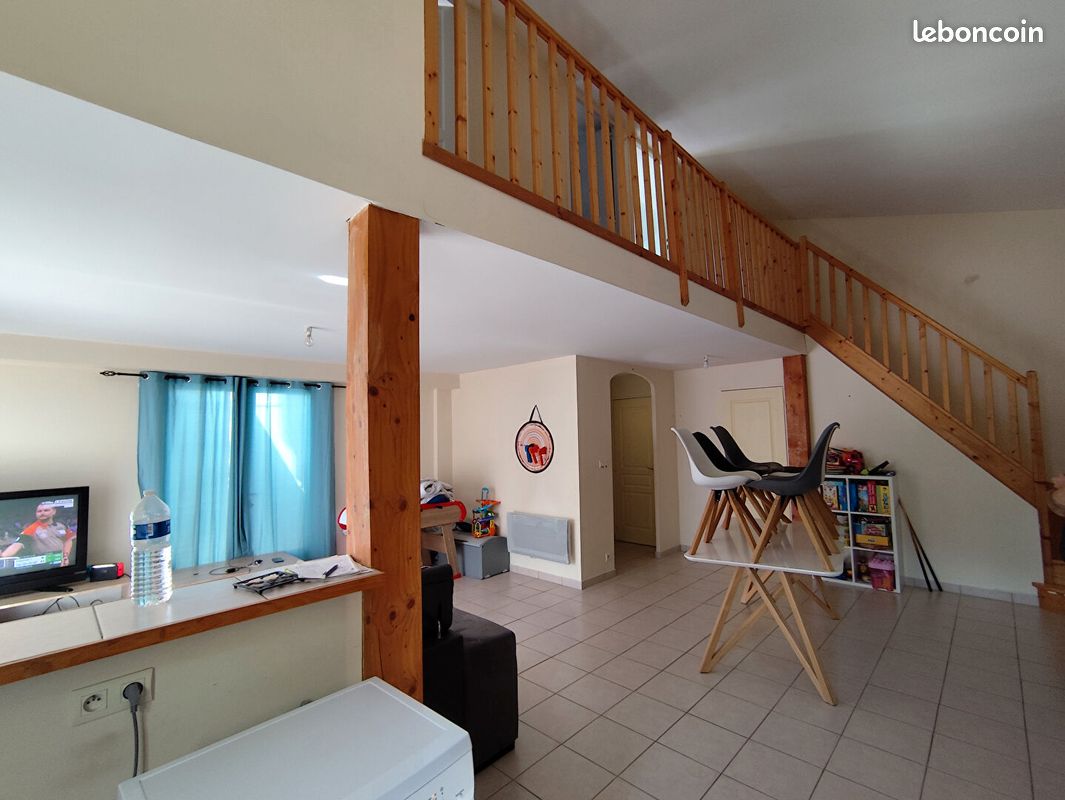 Maison 3 pièces 71 m² - La Crèche 79260 (image principale 2)