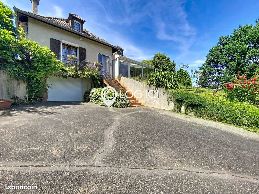 Maison 8 pièces 187 m² · à Morlaàs · 187 m² · 214 000 €