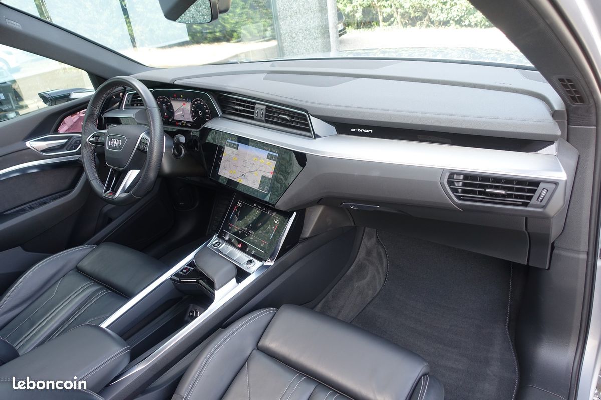 E-Tron 55 Sportback Quattro S-Tronic S-Line 408ch Virtual cockpit/Toit ouvrant/Cuir sport Chauffant/Grd Gps europe/Caméra 3D/Accès confort/HUD/Full LED/Carplay/1*Main/Garantie 12 mois (image 5)