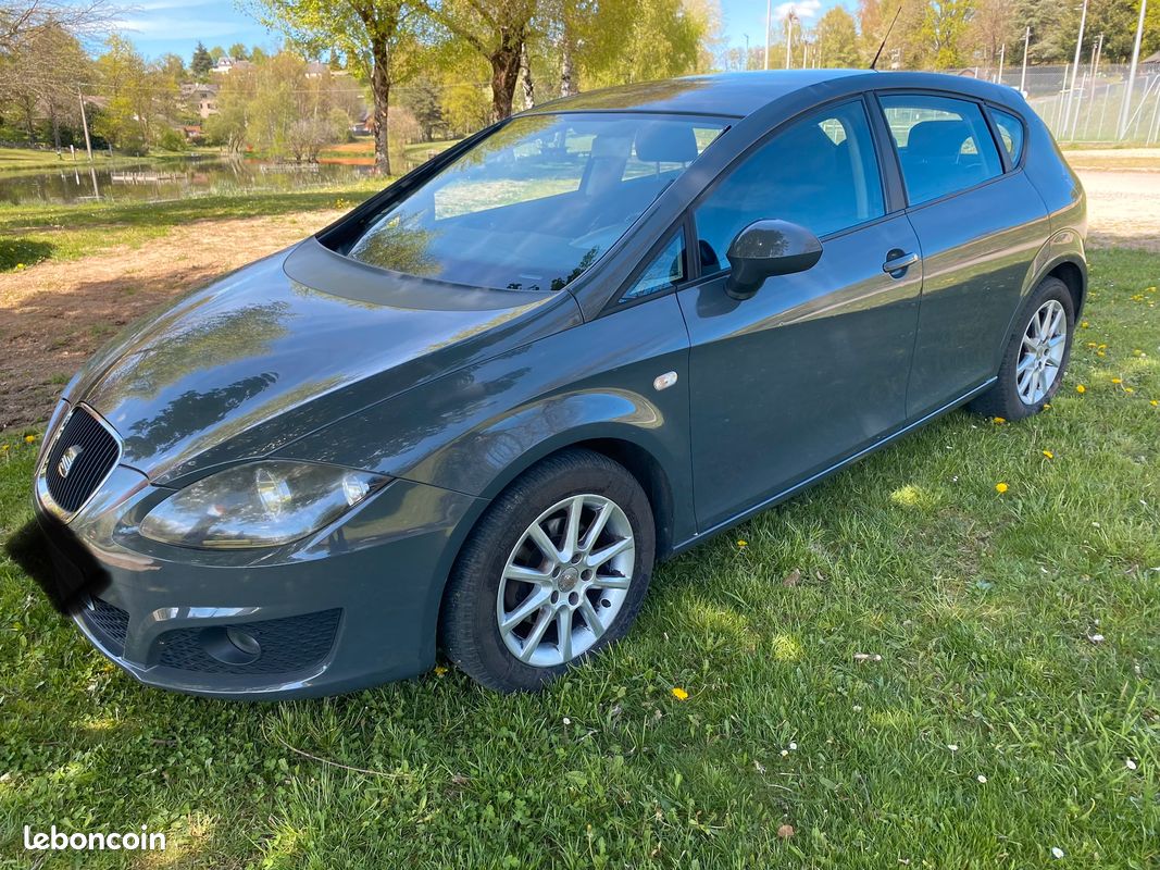 SEAT LEON 1,6 TDi 105 FAP Style Ecomative (image 1)