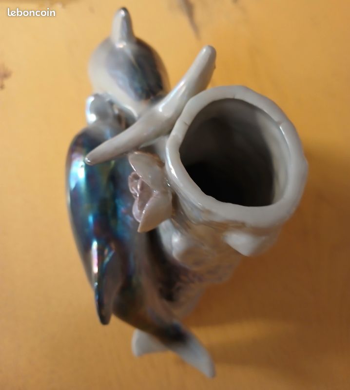 Vase dauphins fait main (image 4)
