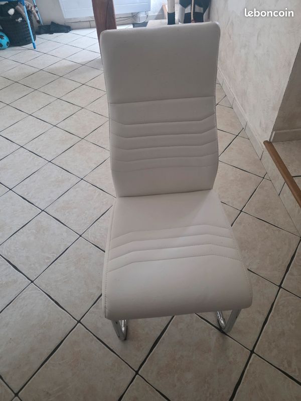 4 Chaises (image 3)