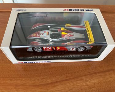 Miniature Audi R10 TDI N°2 Le Mans 2008 à L'échelle 1/43 - Marque Spark Générique, Occasion, Résine
