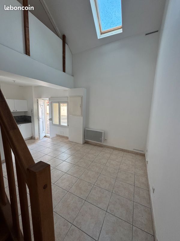 Appartement 2 pièces 33 m² · à Pont-Sainte-Maxence · 33 m² · 650 €