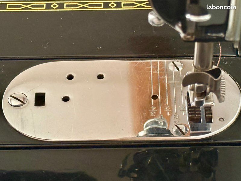 Machine à coudre SINGER Featherweight 222K — n° EL 684058 — 1956, Écosse (image 5)