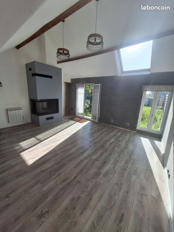 Maison 6 pièces 145 m² · à Auneuil · 145 m² · 185 000 €