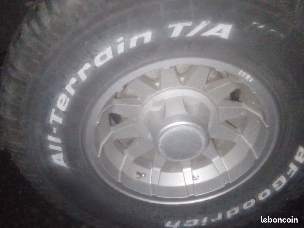 4 roues 4x4 31*10,5*15 (image 1)