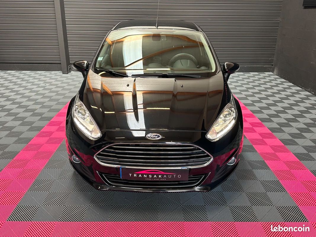 FORD FIESTA 1.5 TDCi 75 S&S Titanium (image 2)