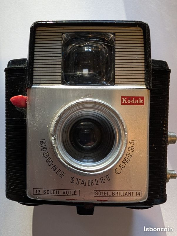 Appareil Photo Vintage Kodak Brownie Starlet - Argentique, état D'usage