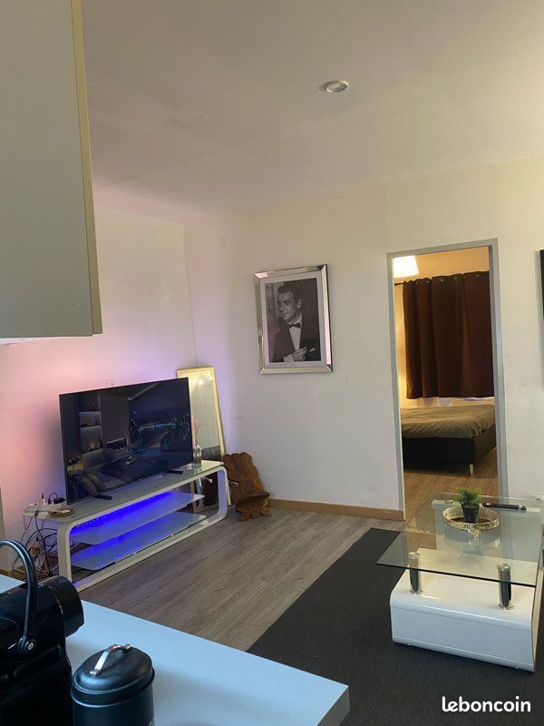 Appartement 3 pièces 45 m² · à Orange · 45 m² · 700 €