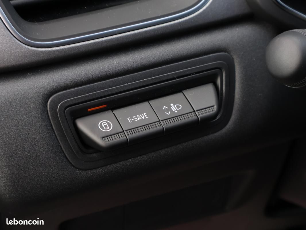 Renault Captur E-Tech full hybrid 145 ch Techno (image 18)
