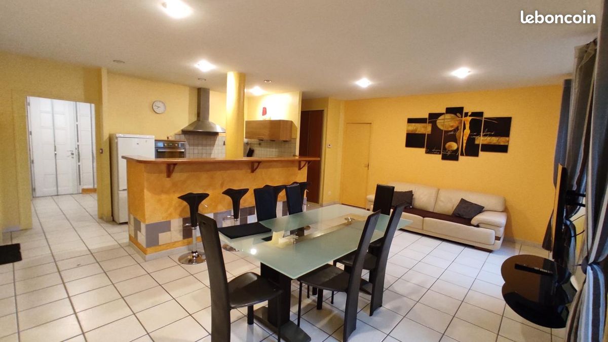 Appartement 3 pièces 78 m² · à Saint-Étienne · 78 m² · 680 €/mois