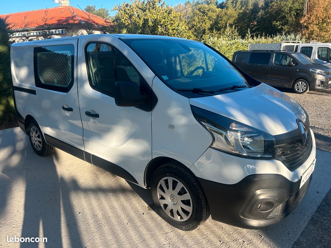 12070 HT – TRAFIC 2 places L1H1 1.6 DCi 125 GRAND CONFORT (image 2)