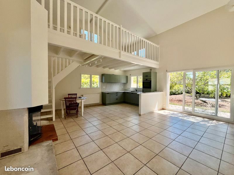 Maison 3 pièces 84 m² · à Cars · 84 m² · 940 €/mois