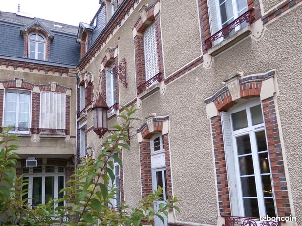 Maison 11 pièces 333 m²
