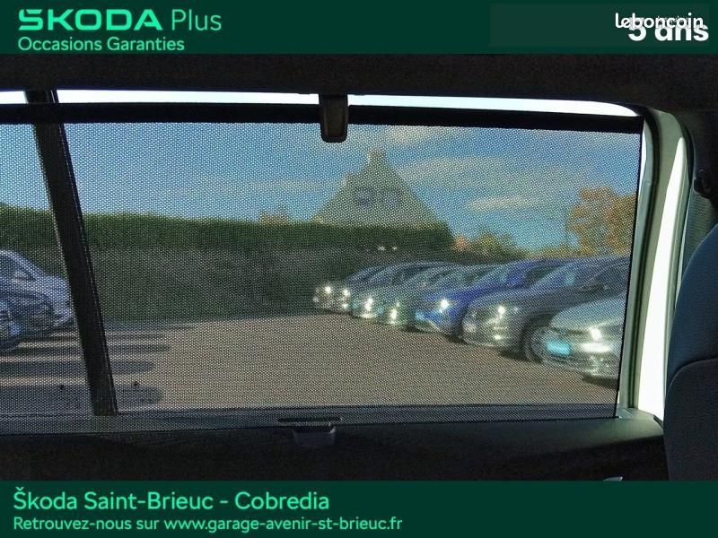 Skoda Octavia Combi 2.0 TDI SCR 150ch Sportline DSG7 (image 16)