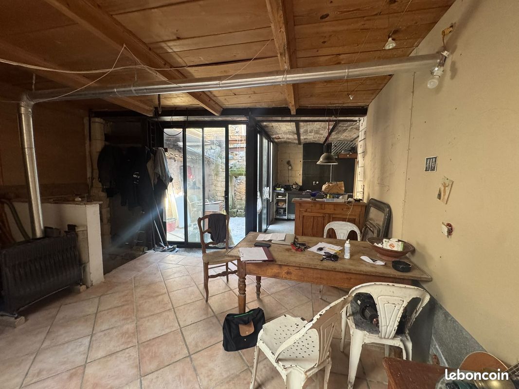 Maison 2 pièces 80 m² · à Saint-Paul-Trois-Châteaux · 80 m² · 61 000 €