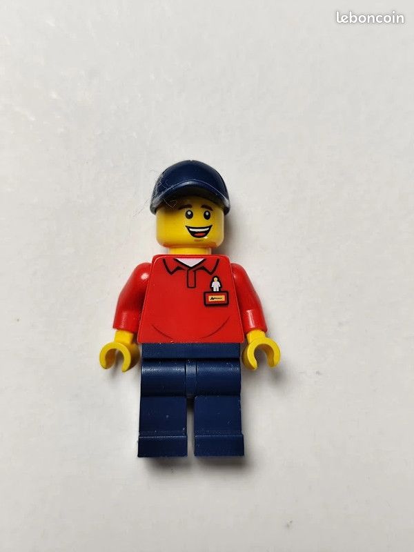 Figurine lego legoland Park Worker Male (image 1)