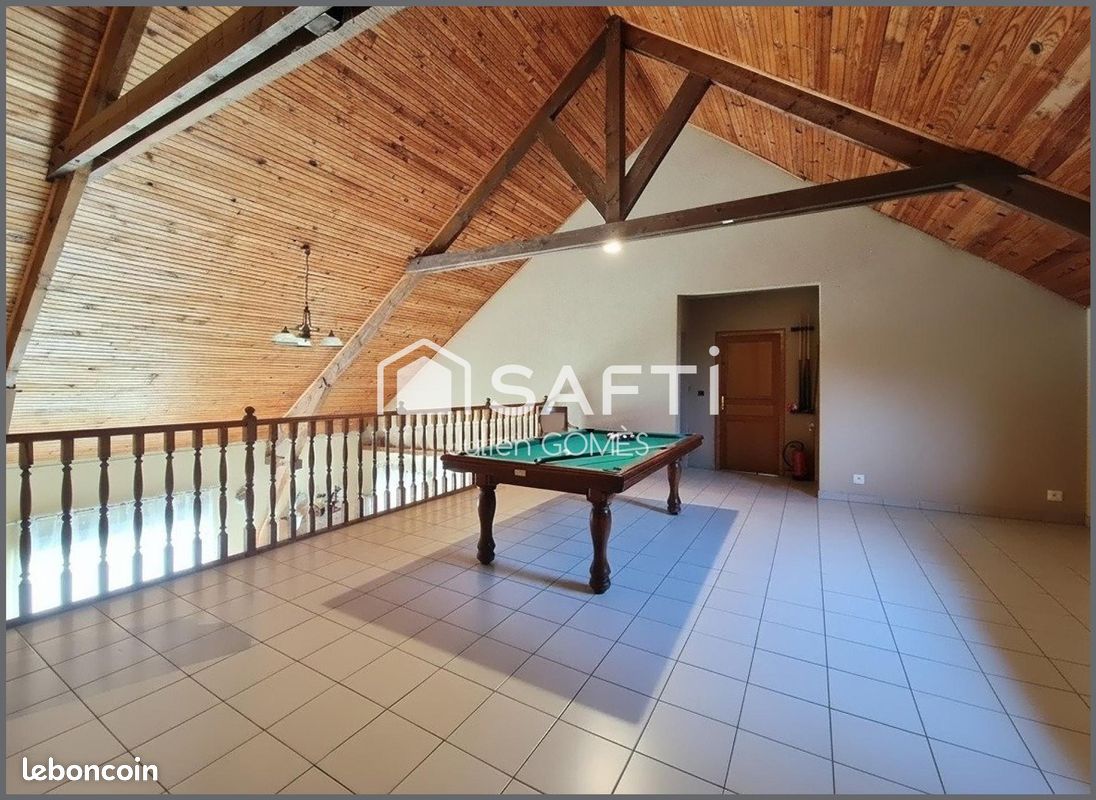 Maison 9 pièces 228 m² (image 5)